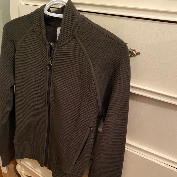 Lulu lemon zip up - Picture 1 of 2